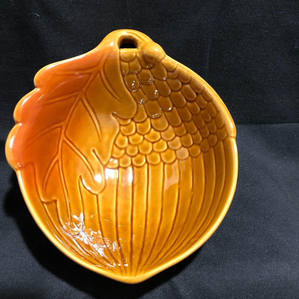 Collectible Hallmark Ceramic Acorn Candy/Nut Dish - Picture 2 of 7